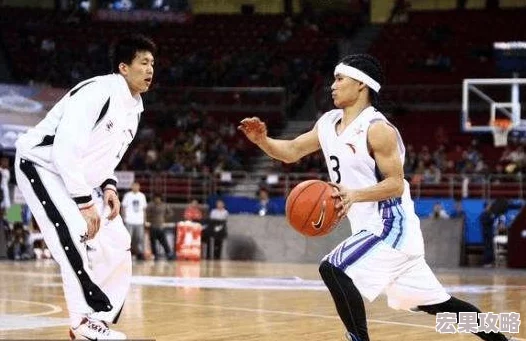 元梦之星与王者荣耀联动推出的峡谷3V3模式,是一种集竞技性、策略性与快节奏于一体的游戏新模式。这个模式将传统的MOBA元素巧妙地压缩到了一个更为紧凑的地图和更短的游戏时长中,为玩家带来了全新的游戏体验。下面,我们就来详细解析一下如何玩转这一精彩纷呈的模式。 元梦之星与王者荣耀联动推出的峡谷3V3模式,是一种集竞技性、策略性与快节奏于一体的游戏新模式。这个模式将传统的MOBA元素巧妙地压缩到了一个更为紧凑的地图和更短的游戏时长中,为玩家带来了全新的游戏体验。下面,我们就来详细解析一下如何玩转这一精彩纷呈的模式。