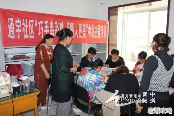 在浩瀚的数字宇宙中,光遇这款温暖人心的游戏总能以其独特的魅力,在每一个节日里编织出梦幻般的篇章。当时间的指针缓缓指向2024年的秋宵节前夕,整个天空王国仿佛被一层神秘的金色薄纱轻轻覆盖,预示着一年一度的秋宵庆典即将拉开序幕。 在浩瀚的数字宇宙中,光遇这款温暖人心的游戏总能以其独特的魅力,在每一个节日里编织出梦幻般的篇章。当时间的指针缓缓指向2024年的秋宵节前夕,整个天空王国仿佛被一层神秘的金色薄纱轻轻覆盖,预示着一年一度的秋宵庆典即将拉开序幕。