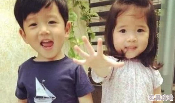 在完美世界手游中,幸运值是一个重要的属性,它能在一定程度上影响玩家获得稀有装备和道具的概率。想要提升这一属性,除了依靠游戏中的随机因素外,还可以通过学习和升级特定的生活技能来实现——特别是吉星技能。 在完美世界手游中,幸运值是一个重要的属性,它能在一定程度上影响玩家获得稀有装备和道具的概率。想要提升这一属性,除了依靠游戏中的随机因素外,还可以通过学习和升级特定的生活技能来实现——特别是吉星技能。